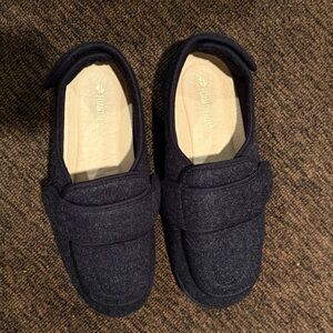 Foamtreads Women's Black Loafers